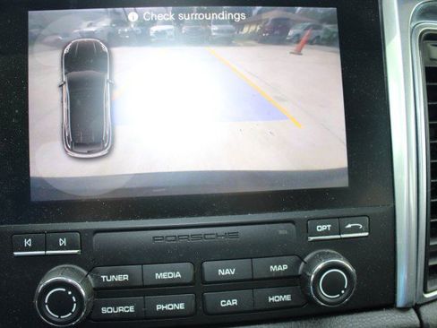 Used 2017 Porsche Macan S AWD/4WD image 19