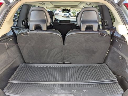 Used 2018 Volvo XC90 T6 Momentum w/ Convenience Package image 22