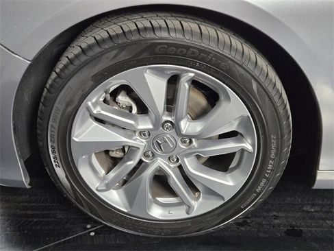 Used 2019 Honda Accord LX image 12