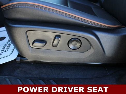 Used 2024 GMC Canyon AT4 w/ AT4 Premium Package image 3