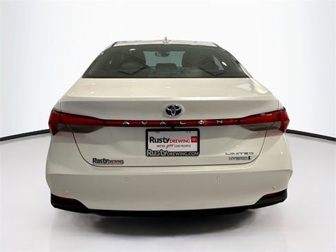 Certified 2022 Toyota Avalon Limited w/ Advanced Safety Package image 5