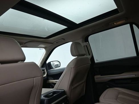 Used 2024 Ford Expedition Max Limited image 19