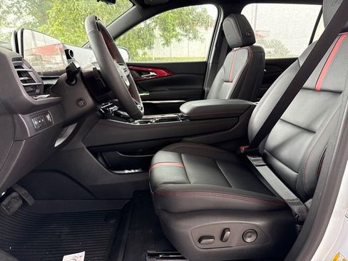 New 2026 Chevrolet Traverse RS image 25