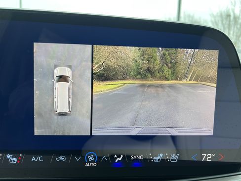 New 2026 Chevrolet Suburban Premier w/ Sun And Tow Package image 26