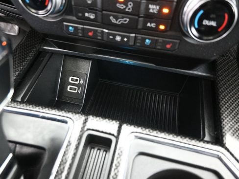 Used 2019 Ford F150 Lariat w/ Equipment Group 502A Luxury AWD/4WD image 19