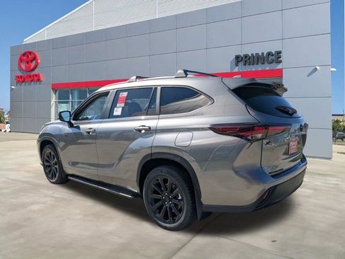 New 2026 Toyota Highlander XLE AWD/4WD image 6