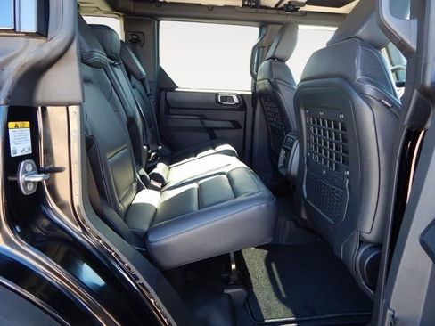 New 2025 Ford Bronco Badlands image 13