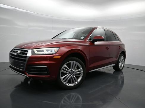 Used 2018 Audi Q5 2.0T Premium Plus w/ Premium Plus Package AWD/4WD image 1