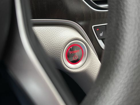 Used 2018 Honda Accord EX image 4