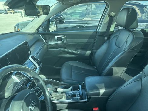 Used 2021 Kia Sorento SX AWD/4WD image 12