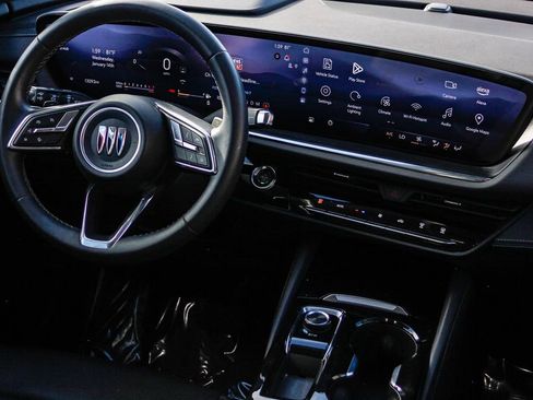 Used 2025 Buick Envision Preferred image 13