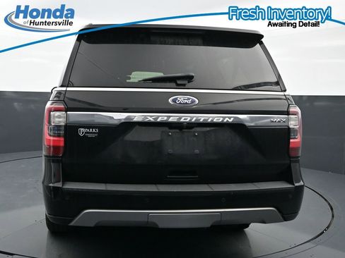 Used 2018 Ford Expedition Max Limited w/ Equipment Group 301A AWD/4WD image 8