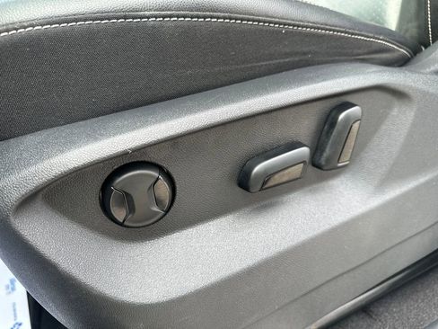 Used 2022 Volkswagen Atlas SE image 4