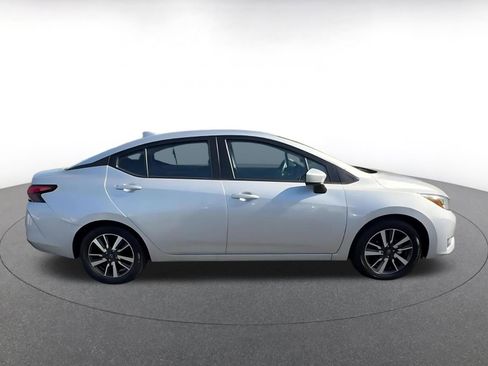 Used 2025 Nissan Versa SV FWD image 16
