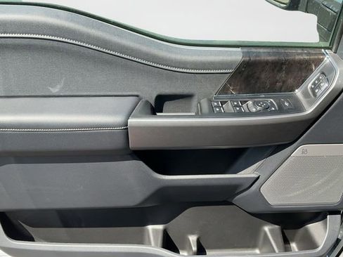 New 2026 Ford F250 Lariat w/ Black Appearance Package image 13