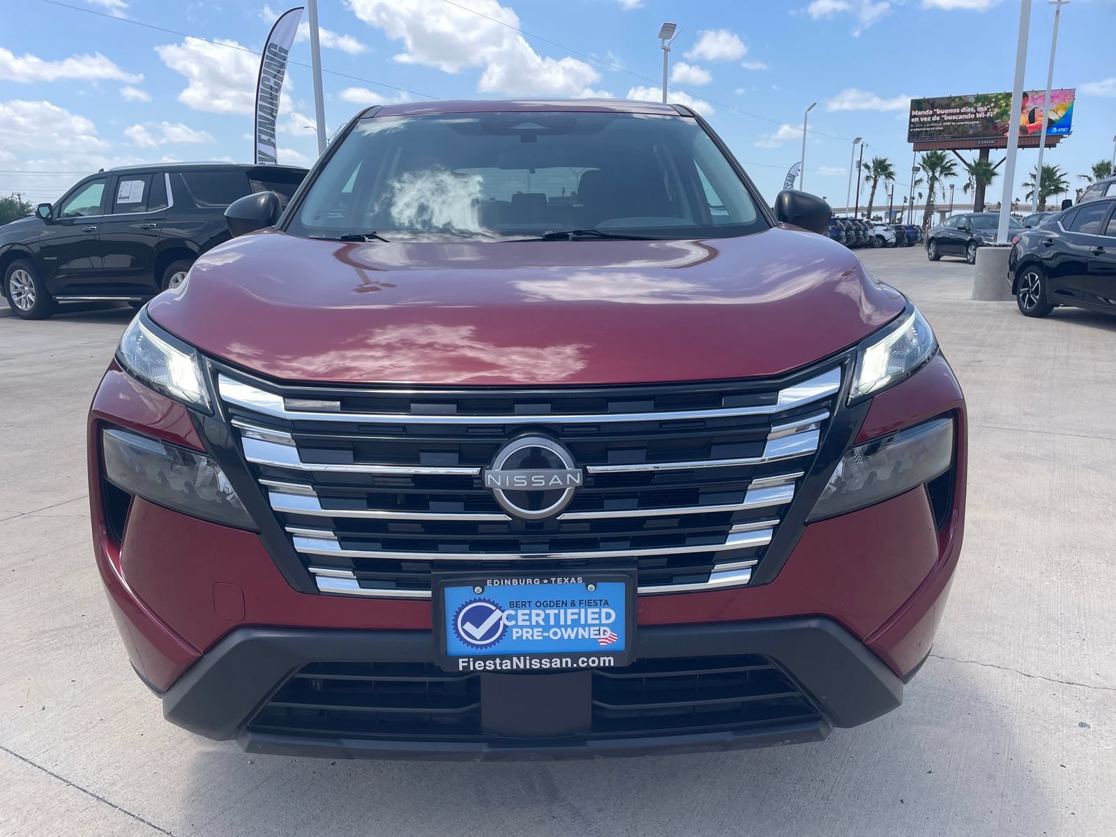Used 2025 Nissan Rogue S AWD/4WD image 8