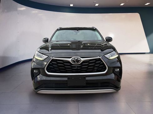 Used 2021 Toyota Highlander Platinum image 8