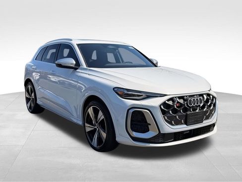 New 2026 Audi SQ5 Premium Plus AWD/4WD image 3
