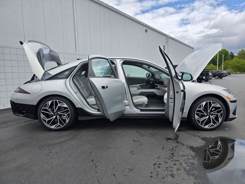New 2025 Hyundai Ioniq 6 SEL AWD/4WD image 12