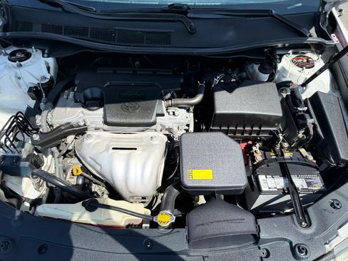 Used 2012 Toyota Camry LE image 38