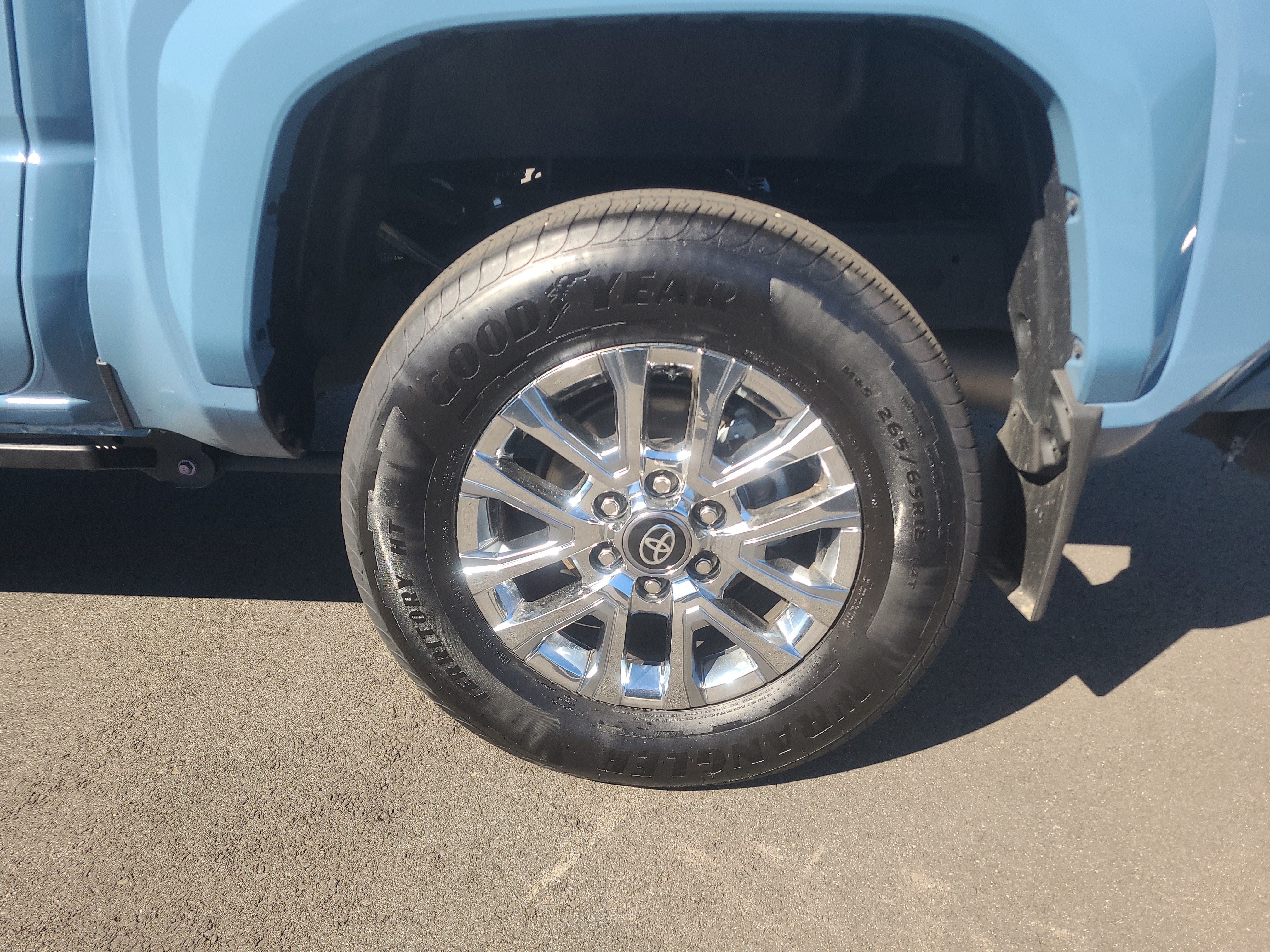 Certified 2026 Toyota Tacoma Limited AWD/4WD image 10