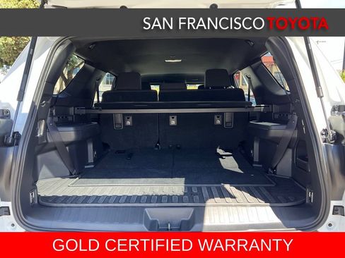 Certified 2026 Toyota 4Runner SR5 AWD/4WD image 38