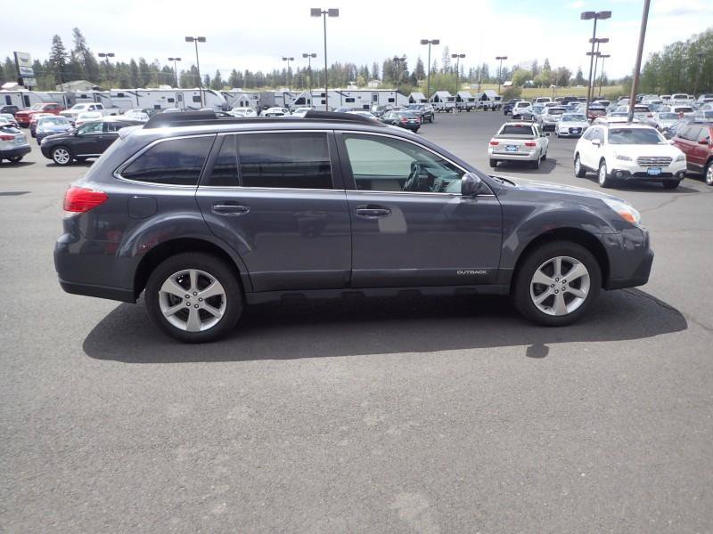 Used 2014 Subaru Outback 2.5i Limited AWD/4WD image 6