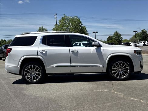 Used 2023 GMC Acadia Denali w/ Denali Ultimate Package AWD/4WD image 34