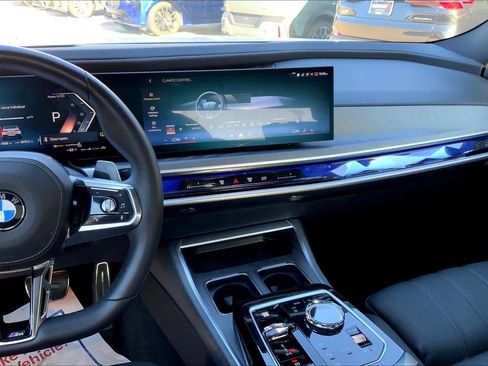 New 2025 BMW 760i xDrive w/ Luxury Rear Seating Package image 6
