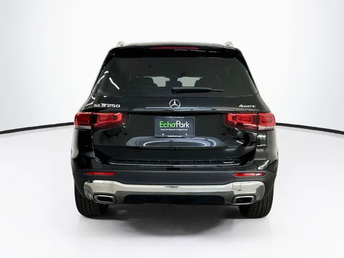 Used 2022 Mercedes-Benz GLB 250 4MATIC w/ Premium Package Lite image 7