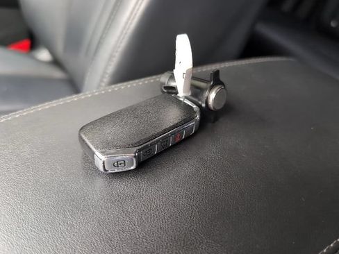 Used 2023 Kia Sorento EX FWD image 31