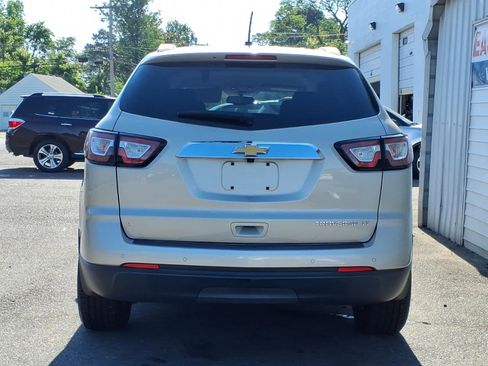 Used 2014 Chevrolet Traverse LT FWD image 4
