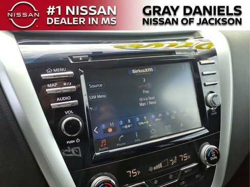 Used 2017 Nissan Murano SV FWD image 16