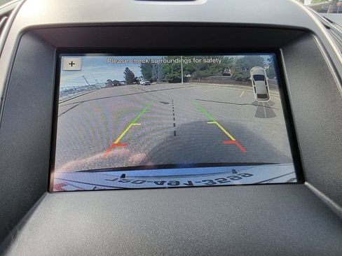 Used 2019 Ford Edge SEL w/ Equipment Group 201A AWD/4WD image 25