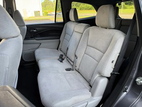 Used 2018 Honda Pilot EX image 27