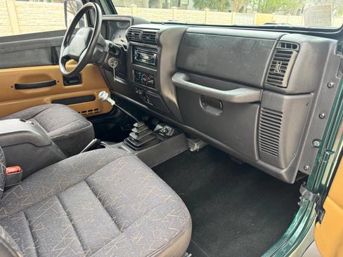 Used 2001 Jeep Wrangler Sport image 16