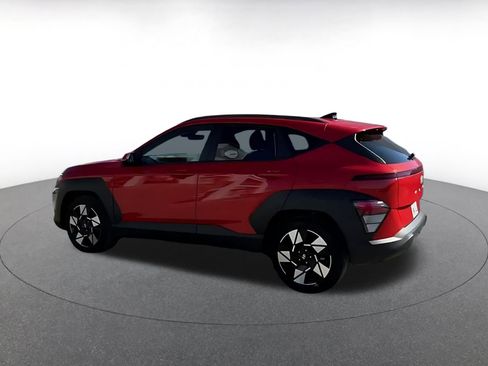 Used 2025 Hyundai Kona SEL image 7