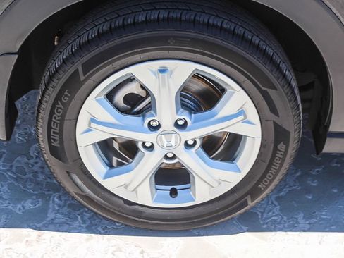 Certified 2025 Honda HR-V LX image 9