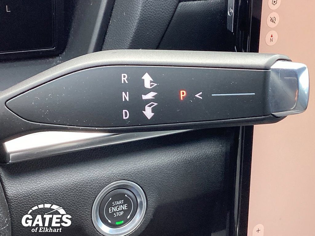 Used 2025 GMC Terrain Elevation AWD/4WD image 29