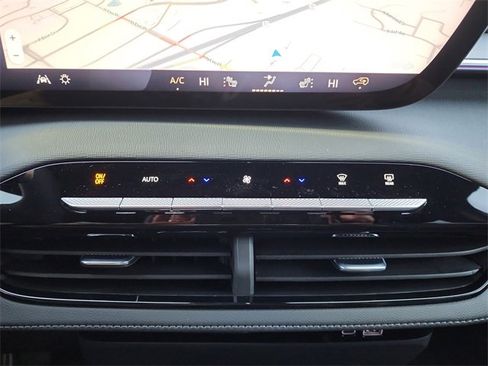 New 2026 Buick Enclave Sport Touring w/ Power Package image 24