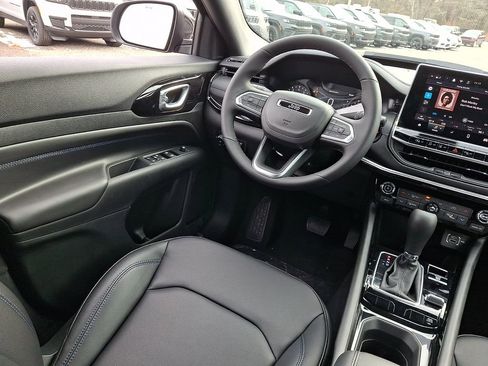 New 2026 Jeep Compass Limited image 10