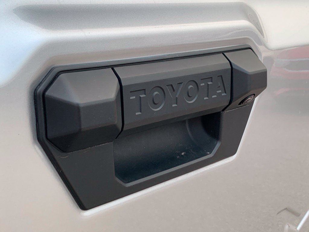 Used 2025 Toyota Tacoma TRD Sport AWD/4WD image 21