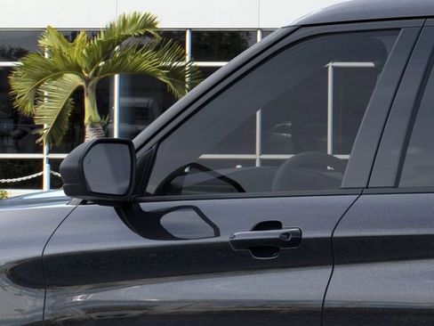 New 2026 Ford Explorer Active RWD image 20