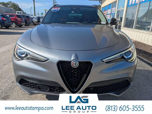 Used 2021 Alfa Romeo Stelvio Ti w/ Nero Edizione AWD/4WD image 8