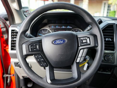 Used 2020 Ford F250 XLT w/ FX4 Off-Road Package image 21