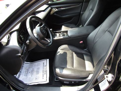 Used 2019 MAZDA MAZDA3 AWD Hatchback w/ Premium Pkg image 15