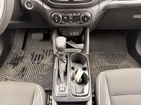 Used 2021 Chevrolet TrailBlazer LT w/ Convenience Package image 19