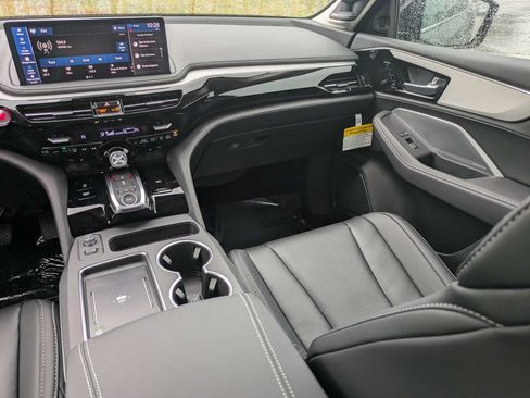 Used 2026 Acura MDX FWD w/ Technology Package image 18