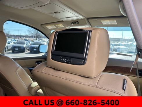 Used 2015 Nissan Armada Platinum w/ 2nd Row Captain Seat Package image 8