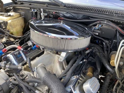 Used 1999 Chevrolet Silverado 3500 4x4 Crew Cab w/ Preferred Equipment Group 3 image 16